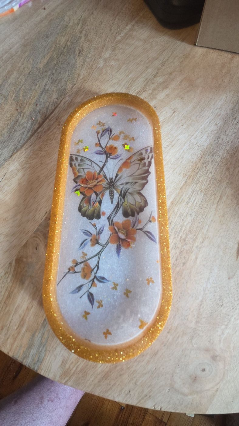 Medium trinket tray with butterfly and blossoms, gold glitter rim
